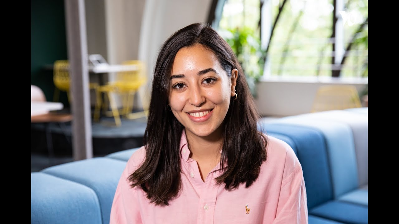 Découvrez Amazon avec Kenza, Recruiter   Stagiaires et jeunes diplomés