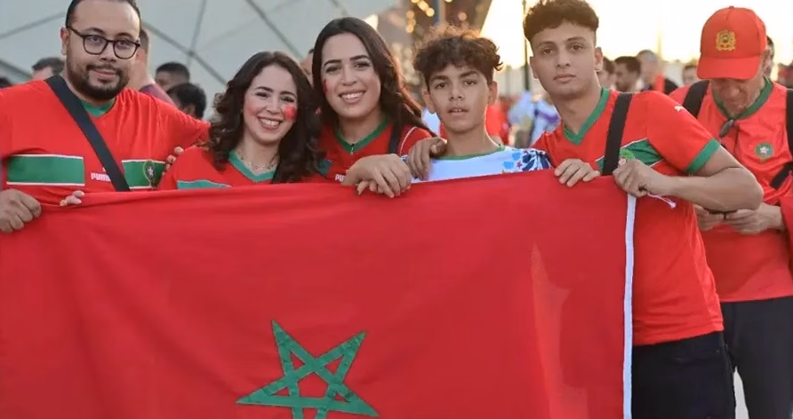 À la recherche d&rsquo;un « avenir meilleur » : comprendre les motivations qui poussent tant de jeunes Marocains à partir