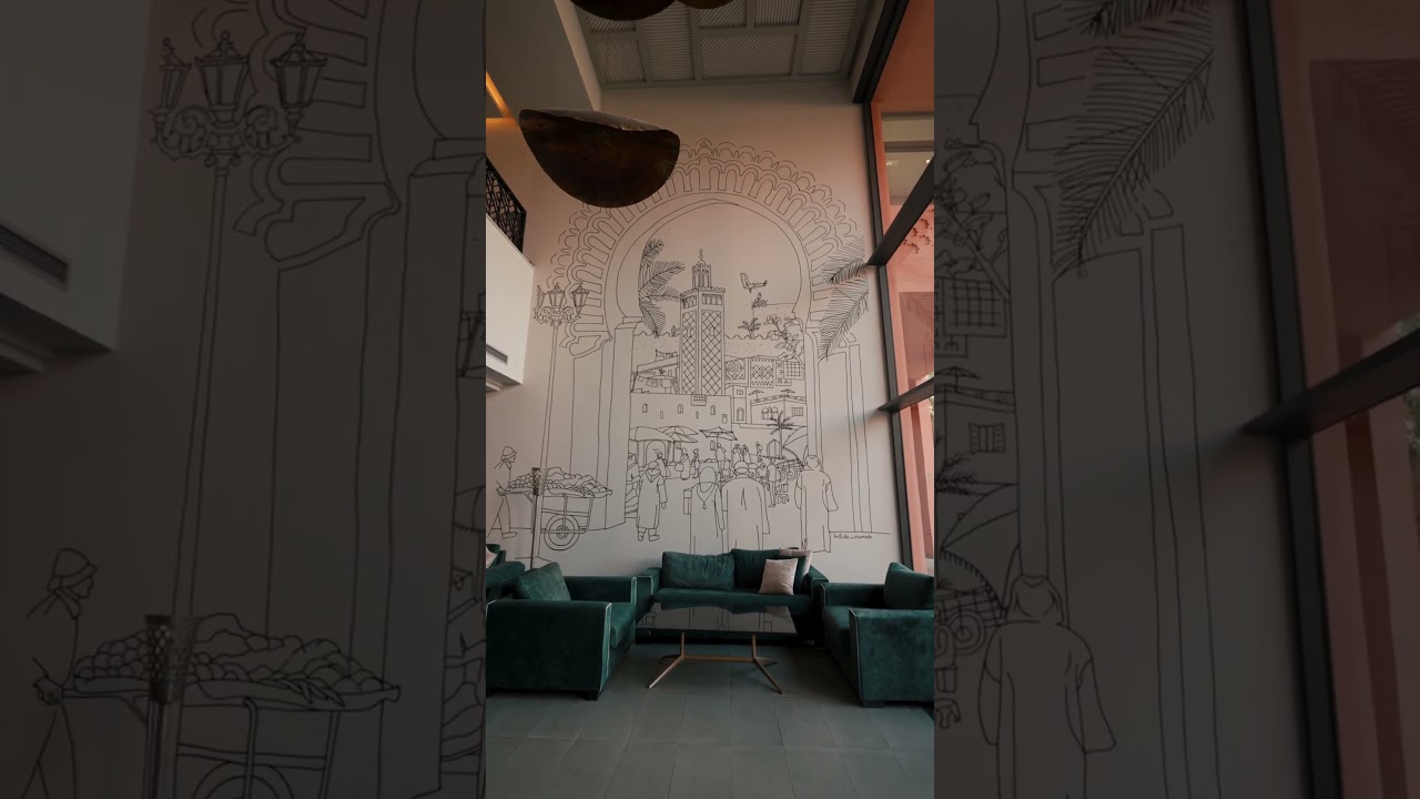 À Marrakech, l’art s’invite au cœur de l’hospitalité.